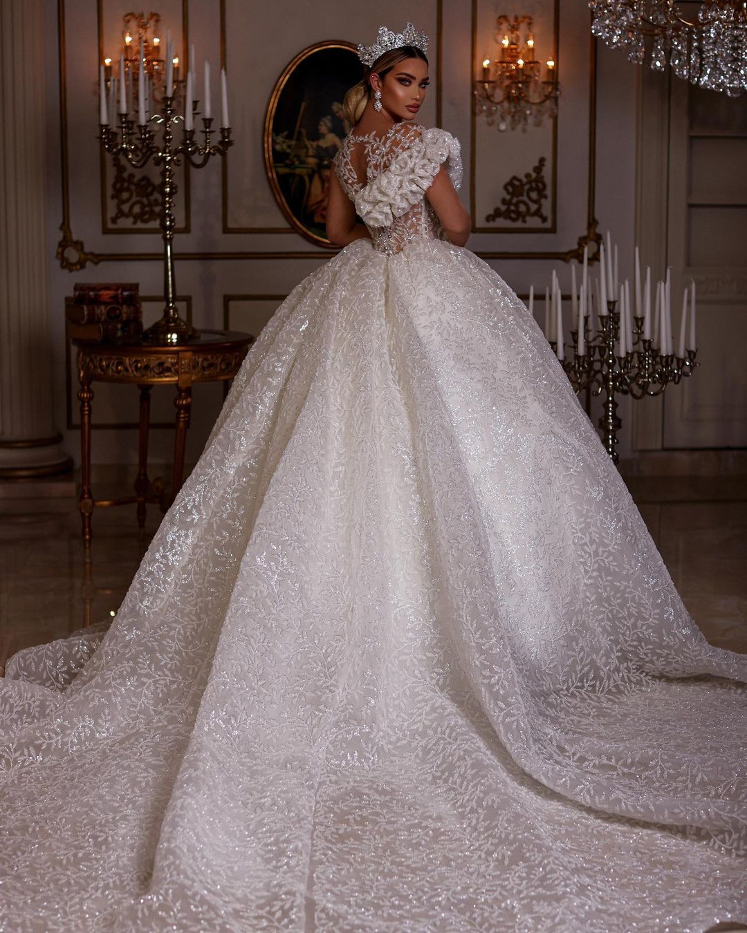 Princess Ball Gown Wedding Dresses Sleeveless V Neck Off Shoulder 3D wer Sequins Appliques Beads Lace Ruffles or Length Bridal Gowns Plus Size
