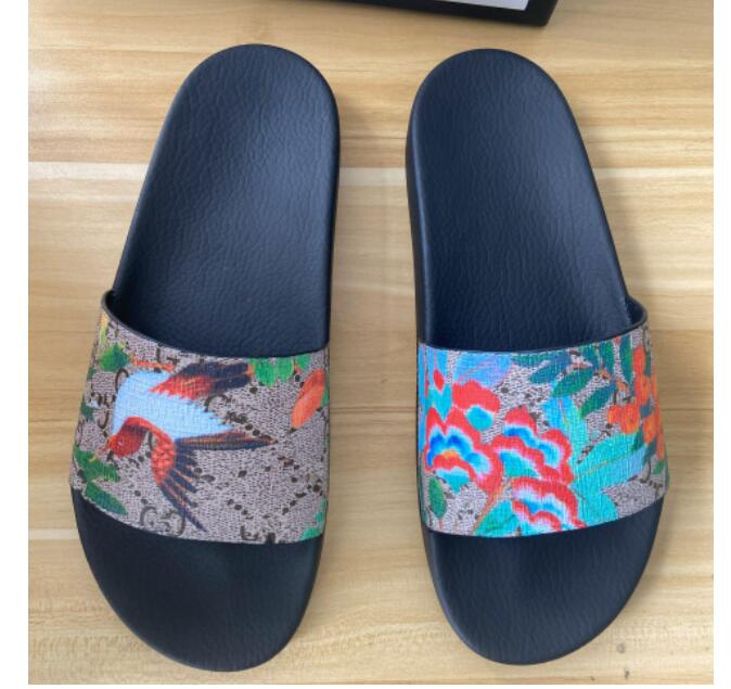 High quality Stylish Slippers Tigers Fashion Classics Slides Sandals Men Women shoes Tiger Cat Design Summer Huaraches home011 29, 16
High quality Stylish Slippers Tigers Fashion Classics Slides Sandals Men Women shoes Tiger Cat Design Summer Huaraches home011 29, 16