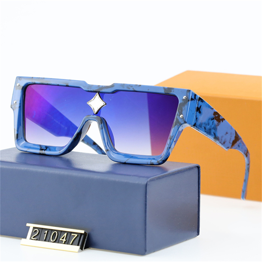 621s esigner Polarized Luxury Sunglasses for Men Women Fashion Sun Glasses UV400 Eyewear Big Square Frame Polaroid Lens with Box
621s esigner Polarized Luxury Sunglasses for Men Women Fashion Sun Glasses UV400 Eyewear Big Square Frame Polaroid Lens with Box