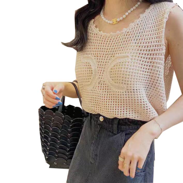 2022 Paris Summer Fashion Women's Tanks vest Womens designer high-end luxury CEL women's knitwear sleeveless wire mesh sexy classic khaki, 0001
2022 Paris Summer Fashion Women's Tanks vest Womens designer high-end luxury CEL women's knitwear sleeveless wire mesh sexy classic khaki, 0001