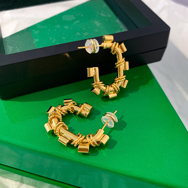 French Gold G-Shaped Metal Earrings Stud Female Summer Ins Niche Design Unique Temperament Fashion Earrings Jewelry Accessories