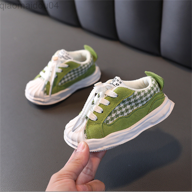 2022 New Baby Shoes Unisex Boys Girls Sneakers Green Plaid Casual Tennis Breathable Fashion Toddler Shoes L220812
2022 New Baby Shoes Unisex Boys Girls Sneakers Green Plaid Casual Tennis Breathable Fashion Toddler Shoes L220812