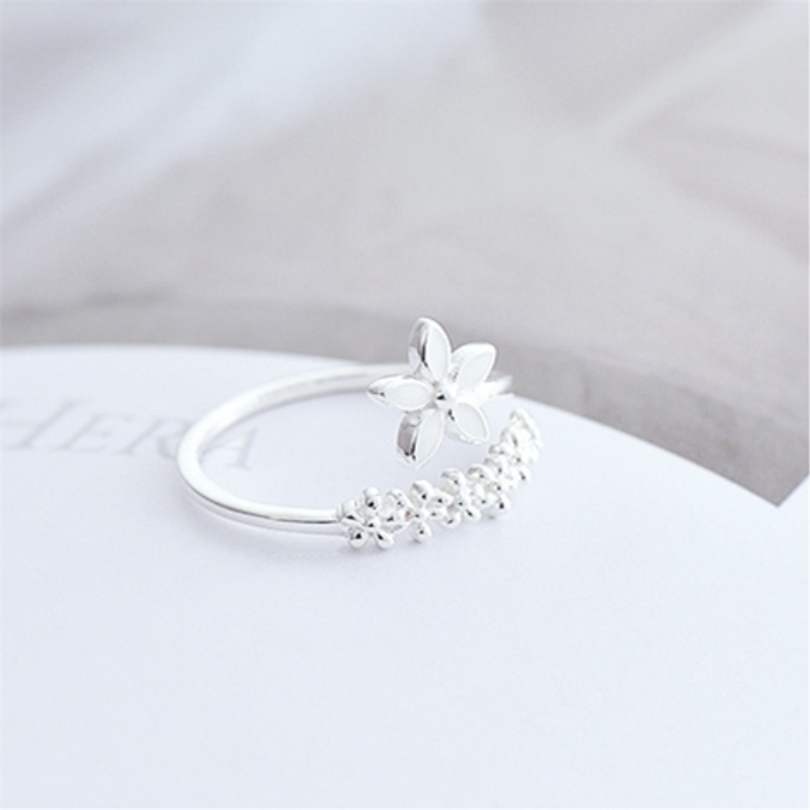 Fresh Flower Silver Color Temperament Personality Literary Fashion Gift Korea Female Resizable Opening Rings SRI172 220728
Fresh Flower Silver Color Temperament Personality Literary Fashion Gift Korea Female Resizable Opening Rings SRI172 220728