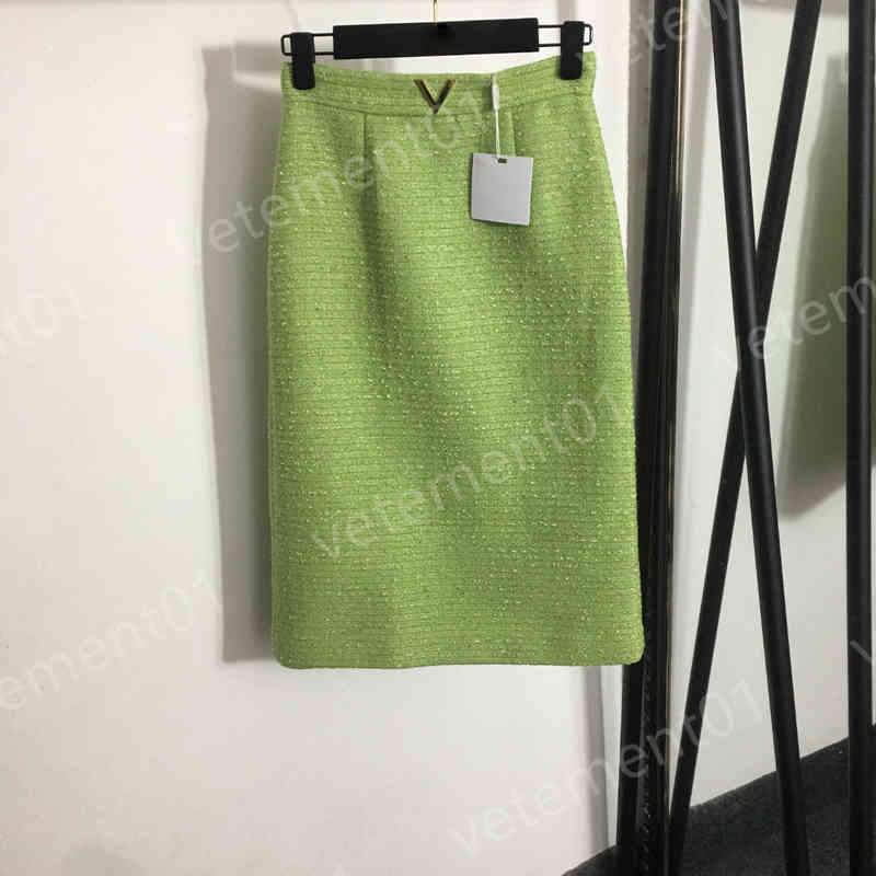 Luxury Designer Skirt VLTN Sexy Ladies Dress Tweed High Waist Hip Skirt 2 Color Size -XL
Luxury Designer Skirt VLTN Sexy Ladies Dress Tweed High Waist Hip Skirt 2 Color Size -XL