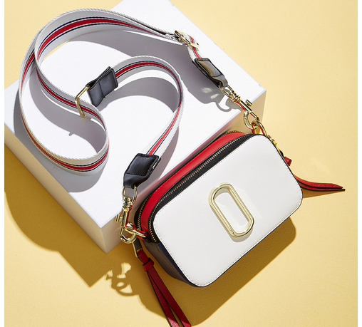 QQ 2022 New Marc Jocobs Camera Bag First Layer Bag Double Zipper Wide Shoulder Strap Messenger bags for women purse handbag, No box
QQ 2022 New Marc Jocobs Camera Bag First Layer Bag Double Zipper Wide Shoulder Strap Messenger bags for women purse handbag, No box