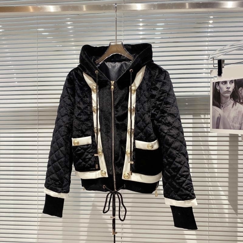 DEAT Autumn Winter Women Fashion Long Sleeve Hooded Gold Button Decoration Argyle Pattern Velvet Casual Jacket RC564 201029, Black
DEAT Autumn Winter Women Fashion Long Sleeve Hooded Gold Button Decoration Argyle Pattern Velvet Casual Jacket RC564 201029, Black