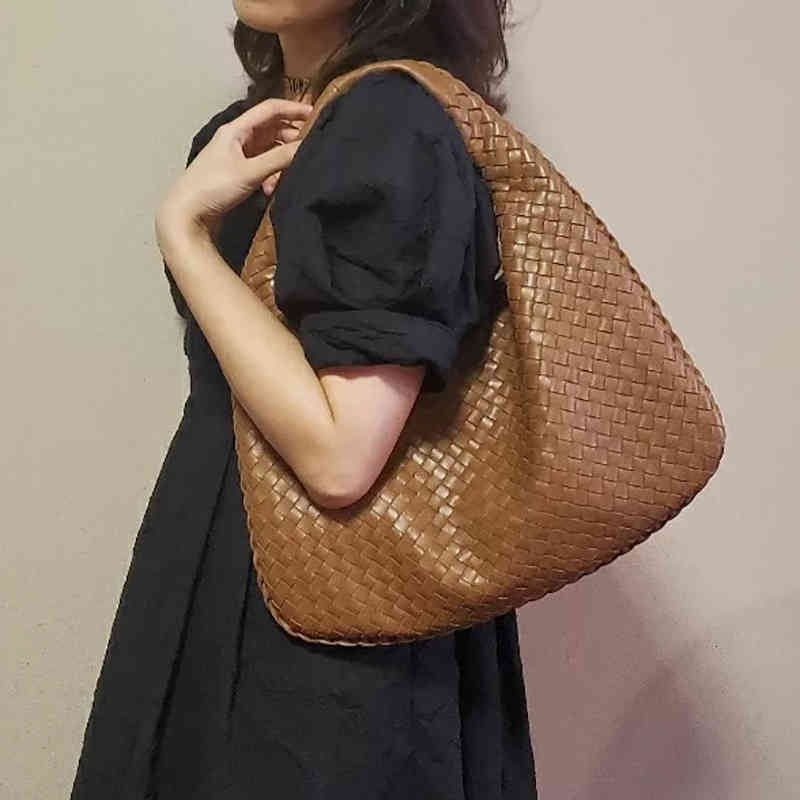 Designer bags Bottegsss Bvs Venetsss Monk Fashion Bag Hand Woven Temperament High Sense Dinner handbag Personality Carry Armpit ZCXO, White
Designer bags Bottegsss Bvs Venetsss Monk Fashion Bag Hand Woven Temperament High Sense Dinner handbag Personality Carry Armpit ZCXO, White