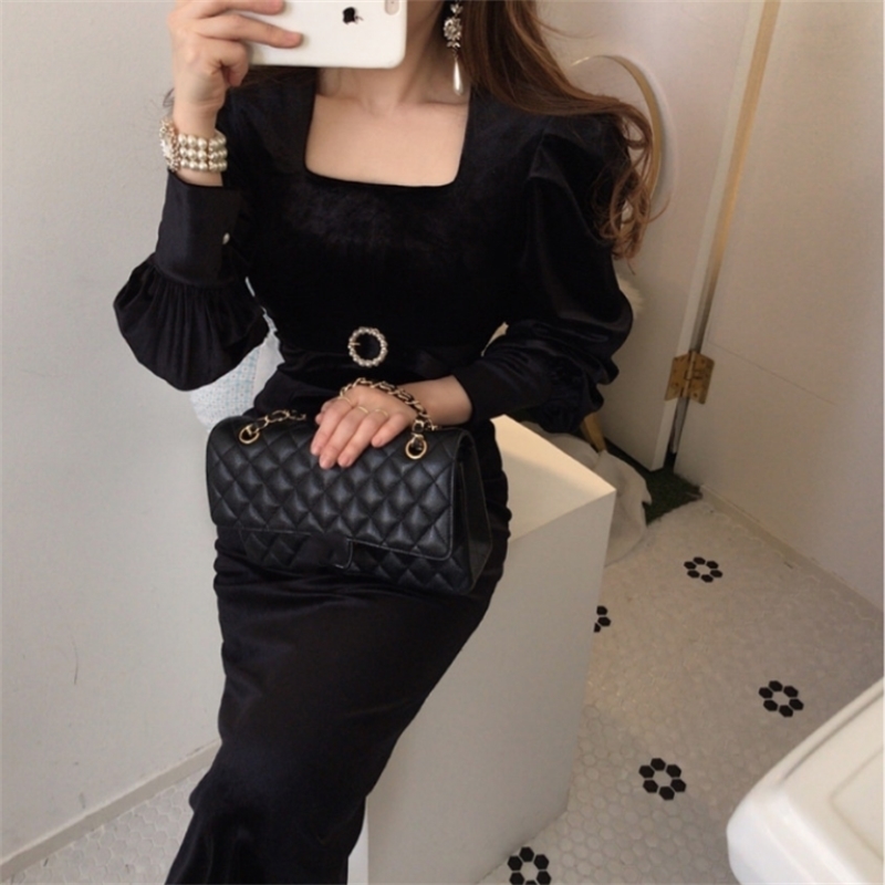 Korean Autumn Chic Retro Square collar Slim velvet Dress Women Temperament High Waist Puff Short Sleeve Bodycon 210526, Black
Korean Autumn Chic Retro Square collar Slim velvet Dress Women Temperament High Waist Puff Short Sleeve Bodycon 210526, Black