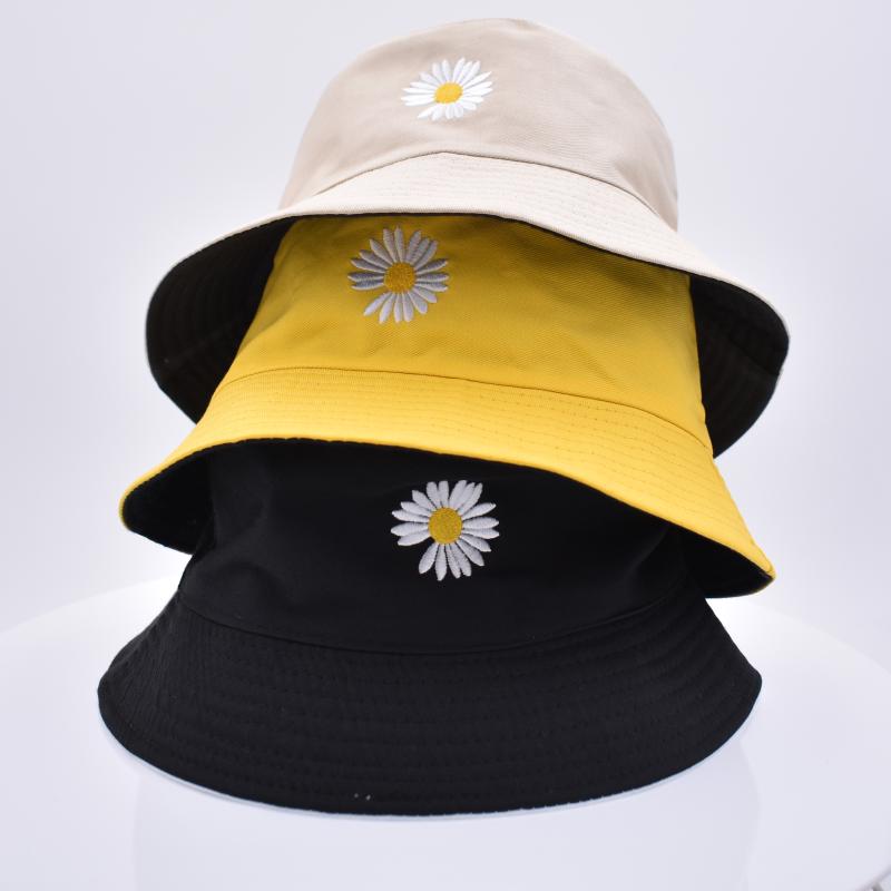 Berets Summer Daisies Bucket Hat Women Men Cotton Fashion Sad Boy Cap Girls Double-Sided Daisy Bob Sun Femme Floral Panama HatBerets, Beige black
Berets Summer Daisies Bucket Hat Women Men Cotton Fashion Sad Boy Cap Girls Double-Sided Daisy Bob Sun Femme Floral Panama HatBerets, Beige black