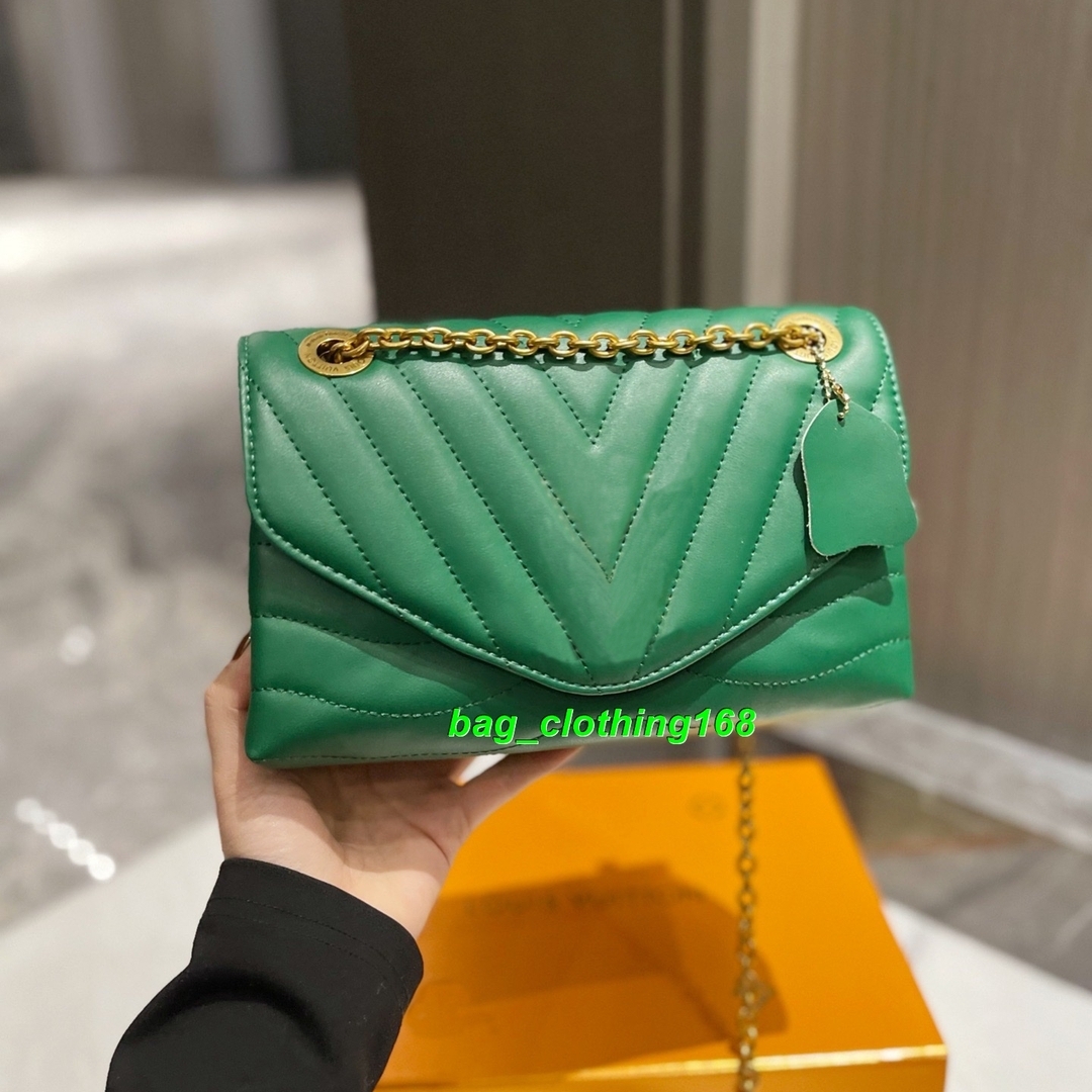 Designer Bag V shaped quilting vintage gold-color chain designer handbags Shoulder Bags for women Handbag, Red
Designer Bag V shaped quilting vintage gold-color chain designer handbags Shoulder Bags for women Handbag, Red