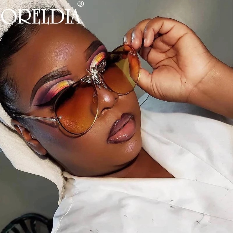 Luxury Brand Designer Female Punk Bee Sunglasses Women Sun Glasses Gradient Shades Lens Ladies UV400 Oculos
Luxury Brand Designer Female Punk Bee Sunglasses Women Sun Glasses Gradient Shades Lens Ladies UV400 Oculos