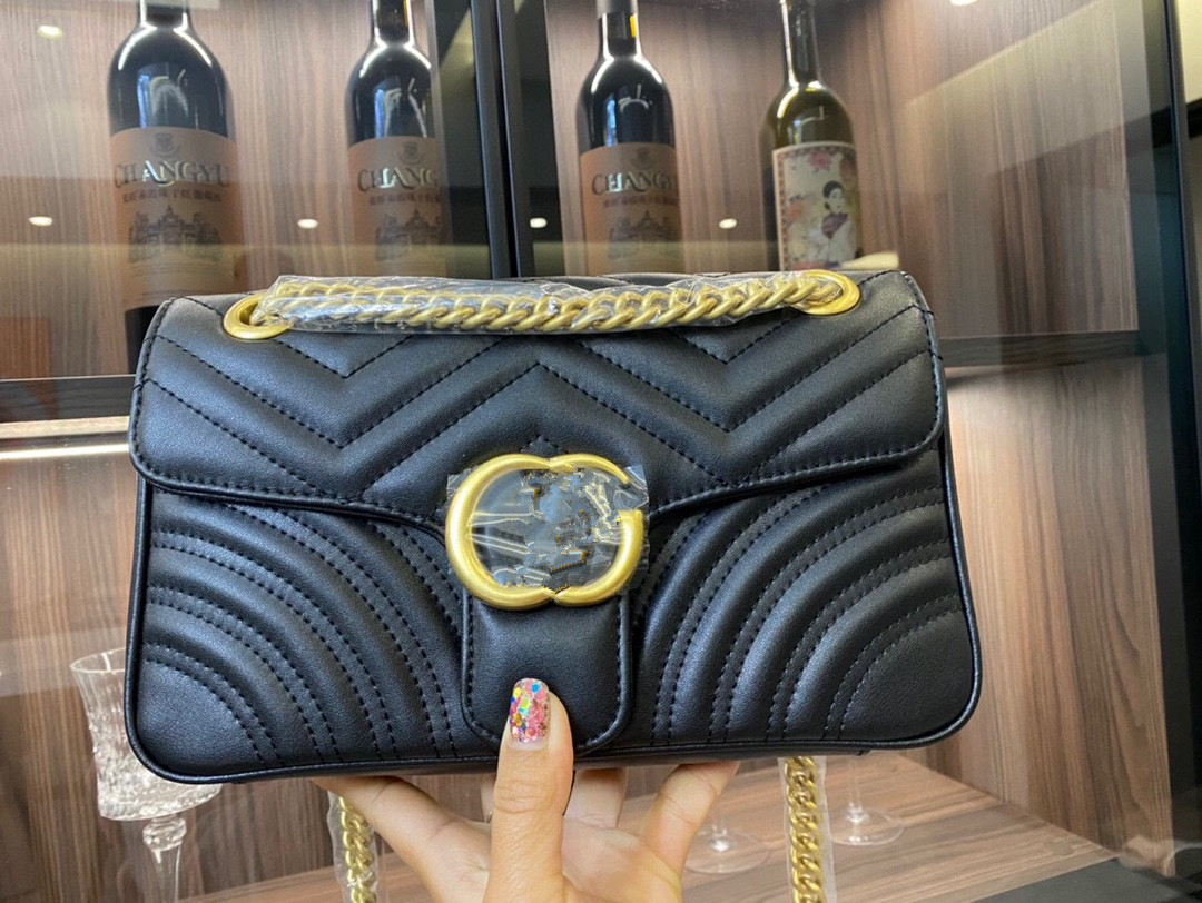 Womens fashion bags Gold metal letter buckle chain Satchel Soft lambskin shoulder bag Luxury Designer Hobo purses hourglass purse handbag crossbody cc bag handbags, Red
Womens fashion bags Gold metal letter buckle chain Satchel Soft lambskin shoulder bag Luxury Designer Hobo purses hourglass purse handbag crossbody cc bag handbags, Red