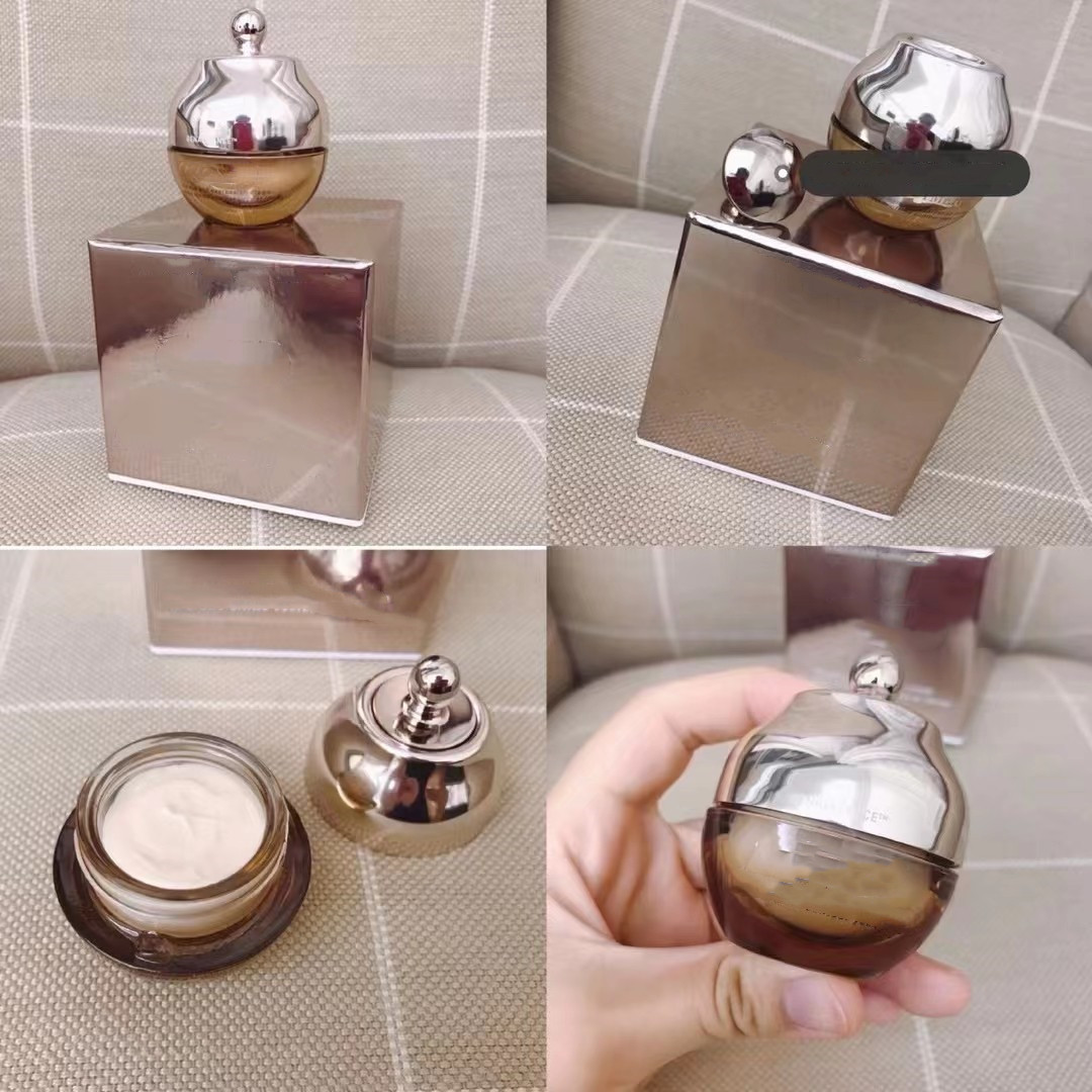 EPACK Genaissance The Concentrated Night Blam 50ml The Eye And Expression Cream 15ml
EPACK Genaissance The Concentrated Night Blam 50ml The Eye And Expression Cream 15ml
