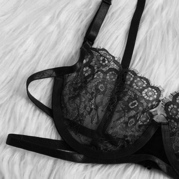 Thongs V-String Panties Transparent Bra set Lingerie set Floral Lace Bralette Summer Sexy Sets Ladies Panty Underwear 210820