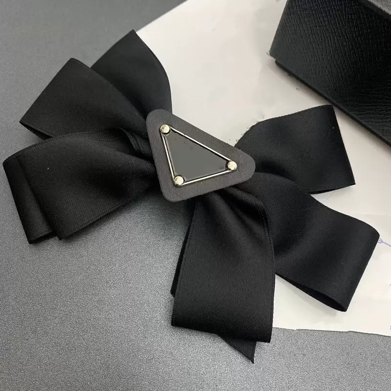 Hot Fashion Triangle Hair Clips Women Hairpin Girls Hairpins Barrette Headwear Hairgrip Hairs Accessories Dropship New Arrival P052
Hot Fashion Triangle Hair Clips Women Hairpin Girls Hairpins Barrette Headwear Hairgrip Hairs Accessories Dropship New Arrival P052