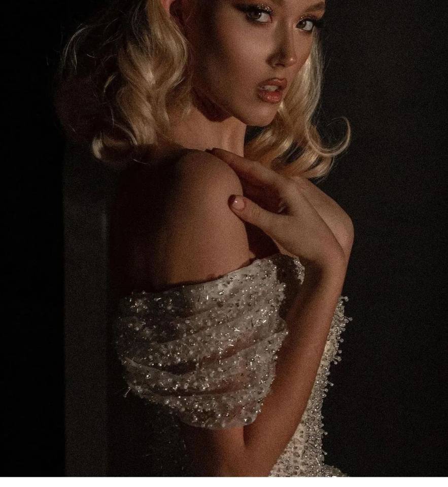 Luxury Pearls Beading Ball Gown Wedding Dress Puffy Off Shoulder Short Sleeve Sequins Bridal Gowns Custom Beads Lace Bride Dresses