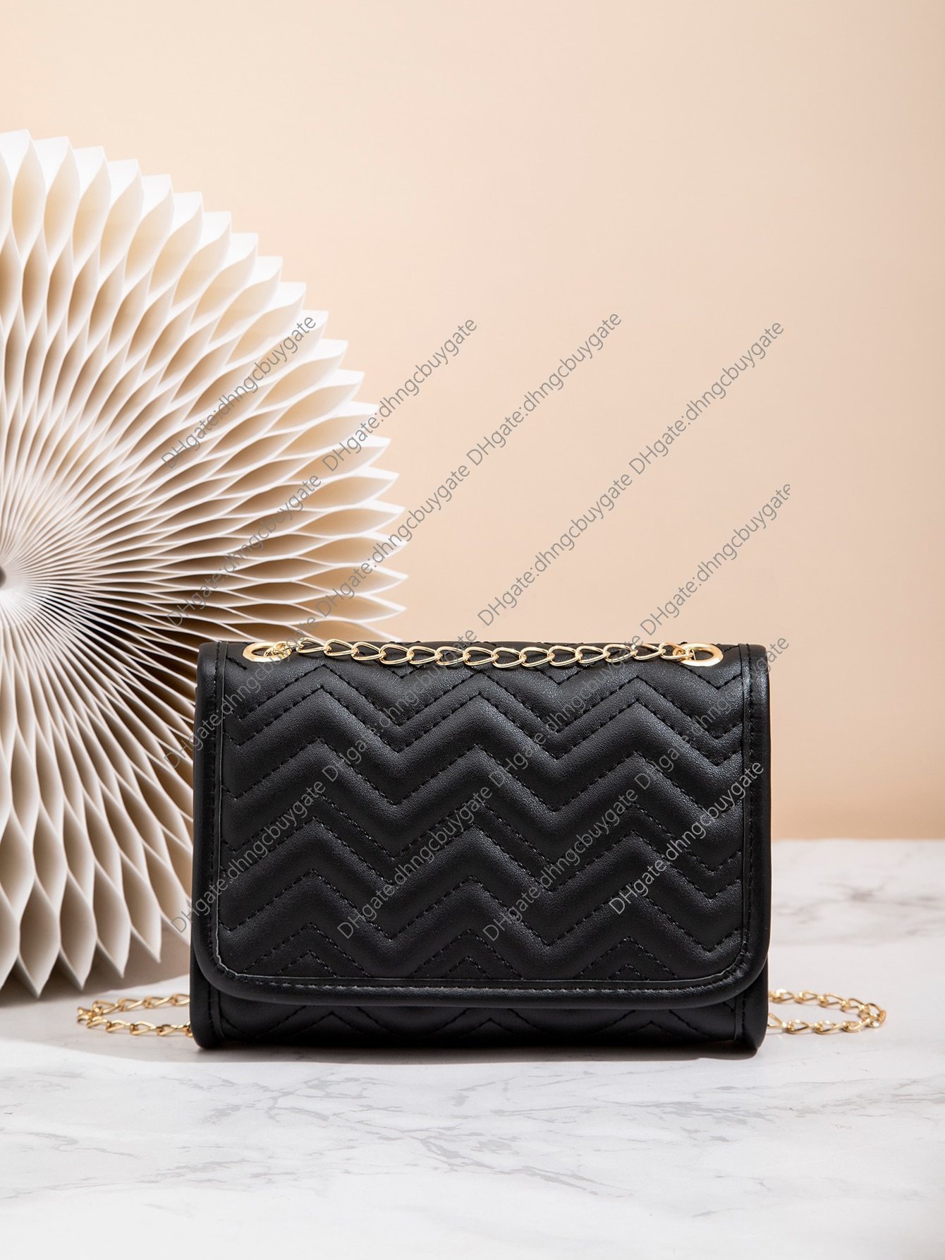 Bag Chevron Designer Flap Square Handbag Leather Luxury Brand Fashion Wallet crossbody bag Handbag Leather, Black
Bag Chevron Designer Flap Square Handbag Leather Luxury Brand Fashion Wallet crossbody bag Handbag Leather, Black