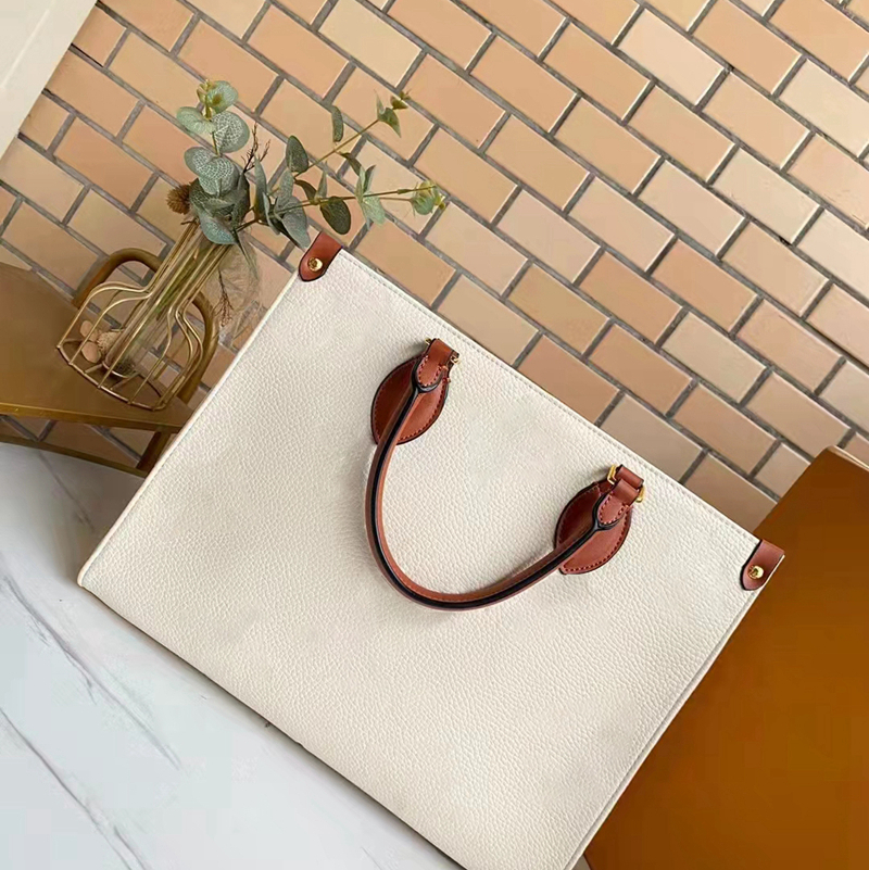 Tote Handbag Embossing Shopping Bag For Women Leather Shoulder Bags Lady Totes Handbags Presbyopic Purse Messenge, Black
Tote Handbag Embossing Shopping Bag For Women Leather Shoulder Bags Lady Totes Handbags Presbyopic Purse Messenge, Black