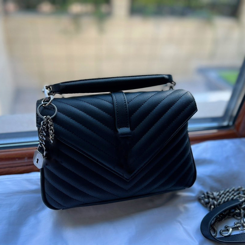 Women Handbag Luxury Gold Chain Bag Shoulder Purse Handbags Luxurys Designer Messenger Bags, Color1
Women Handbag Luxury Gold Chain Bag Shoulder Purse Handbags Luxurys Designer Messenger Bags, Color1