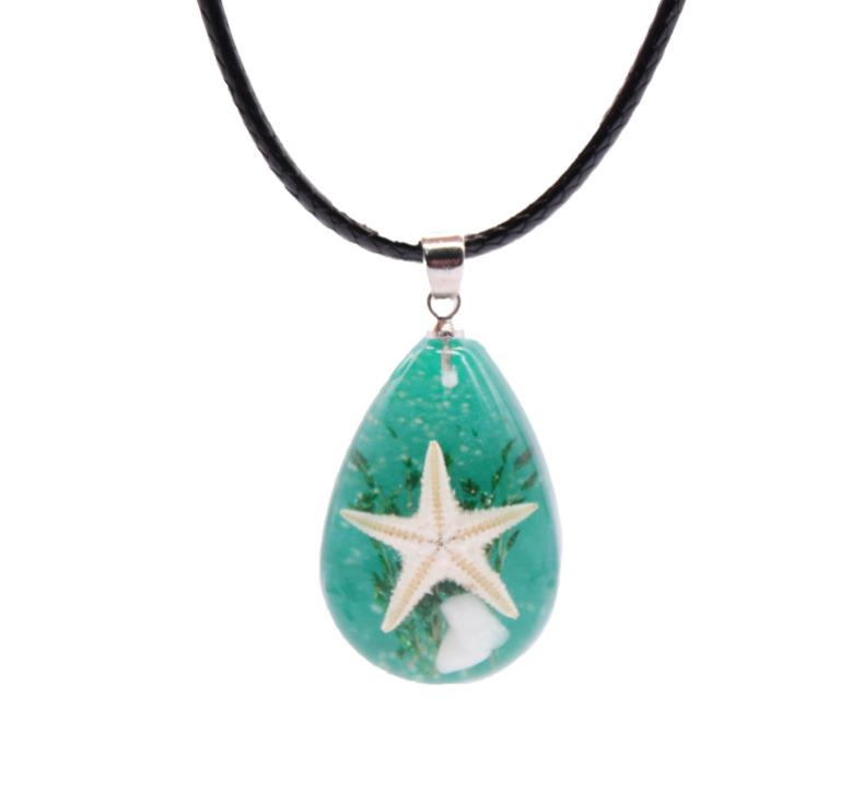 Natural Starfish Shell Amber Pendant Necklace Jewelry Glow in the Dark Long Chain Necklace Hawaii Travel Beach Gift Resin