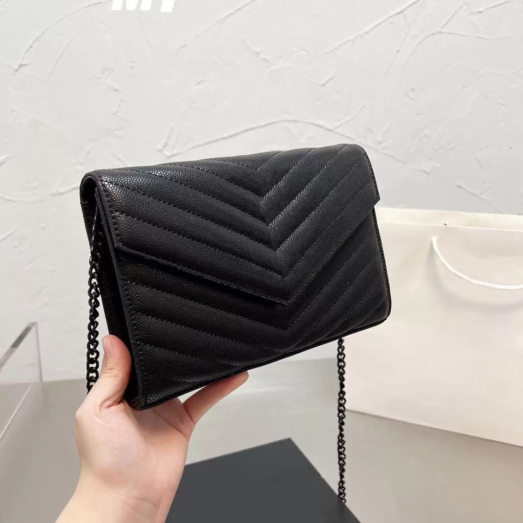 Shoulder bag cross body bag Woman Handbag Purse Original Box Genuine Leather High Quality Women Messenger chain caviar 2022, Gold hardware
Shoulder bag cross body bag Woman Handbag Purse Original Box Genuine Leather High Quality Women Messenger chain caviar 2022, Gold hardware
