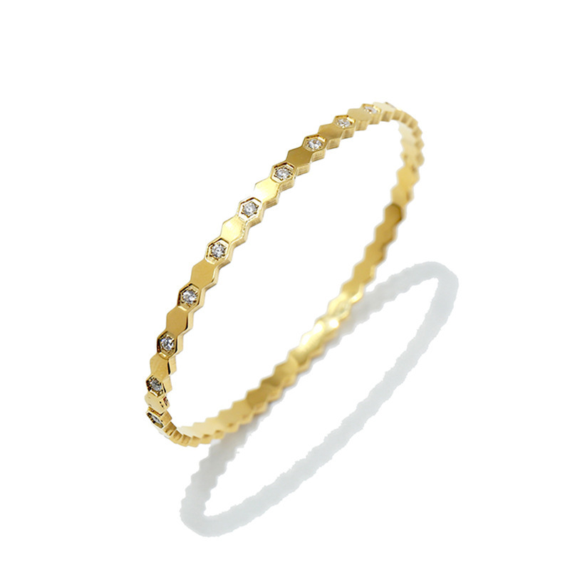 New Hexagonal Glossy Crystal women bracelet titanium steel bangles wholesale high quality not fade
New Hexagonal Glossy Crystal women bracelet titanium steel bangles wholesale high quality not fade
