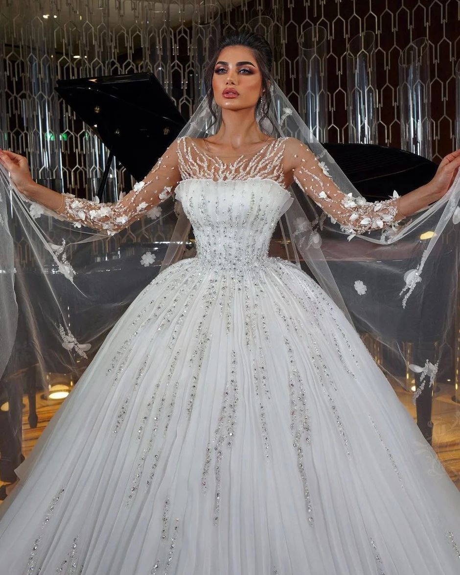 Princess Ball Gown Wedding Dresses Bridal Gowns Bateau Neck Lace Long Sleeve Appliqued Sequins Floor Length Train Plus Size Robe De Mariee Custom Made