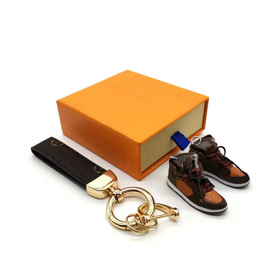 2022 High Qualtiy Luxury Keychain Designers Key Chain Gift Men Women Car Bag Keychains With Box And Packaging1930
2022 High Qualtiy Luxury Keychain Designers Key Chain Gift Men Women Car Bag Keychains With Box And Packaging1930