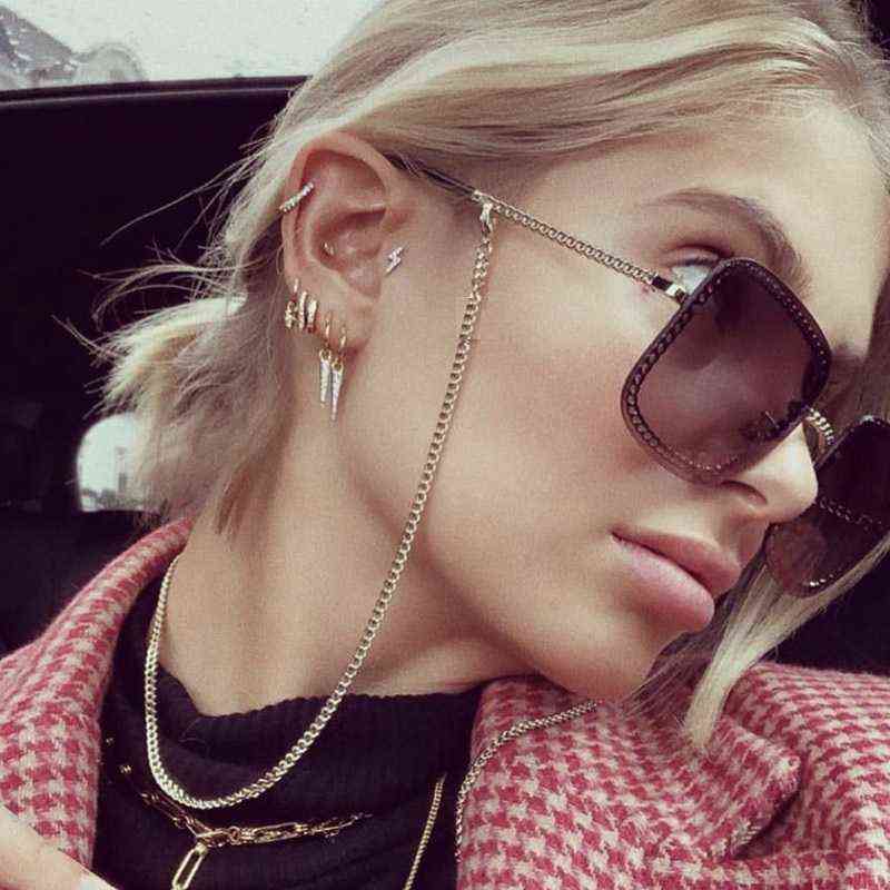Super Luxury Square Sunglasses Men Women Fashion Designer Chain Frame Celebrity Sun Glasses Eyewear Female Red Tea Shades
Super Luxury Square Sunglasses Men Women Fashion Designer Chain Frame Celebrity Sun Glasses Eyewear Female Red Tea Shades