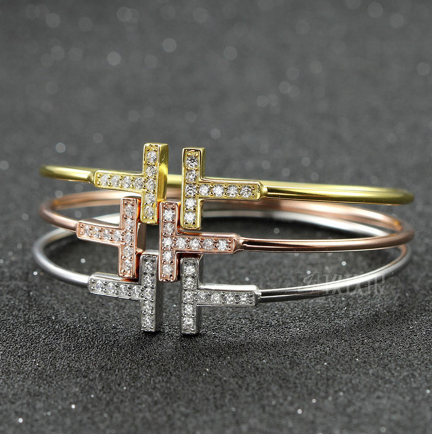 Adjustable Plated Gold Bracelet Cz Bangles Crystal Pulsera Double t Shaped Metal Cuff Bracelets Bangle Open Cross Charm for Women or Men M4ua
Adjustable Plated Gold Bracelet Cz Bangles Crystal Pulsera Double t Shaped Metal Cuff Bracelets Bangle Open Cross Charm for Women or Men M4ua