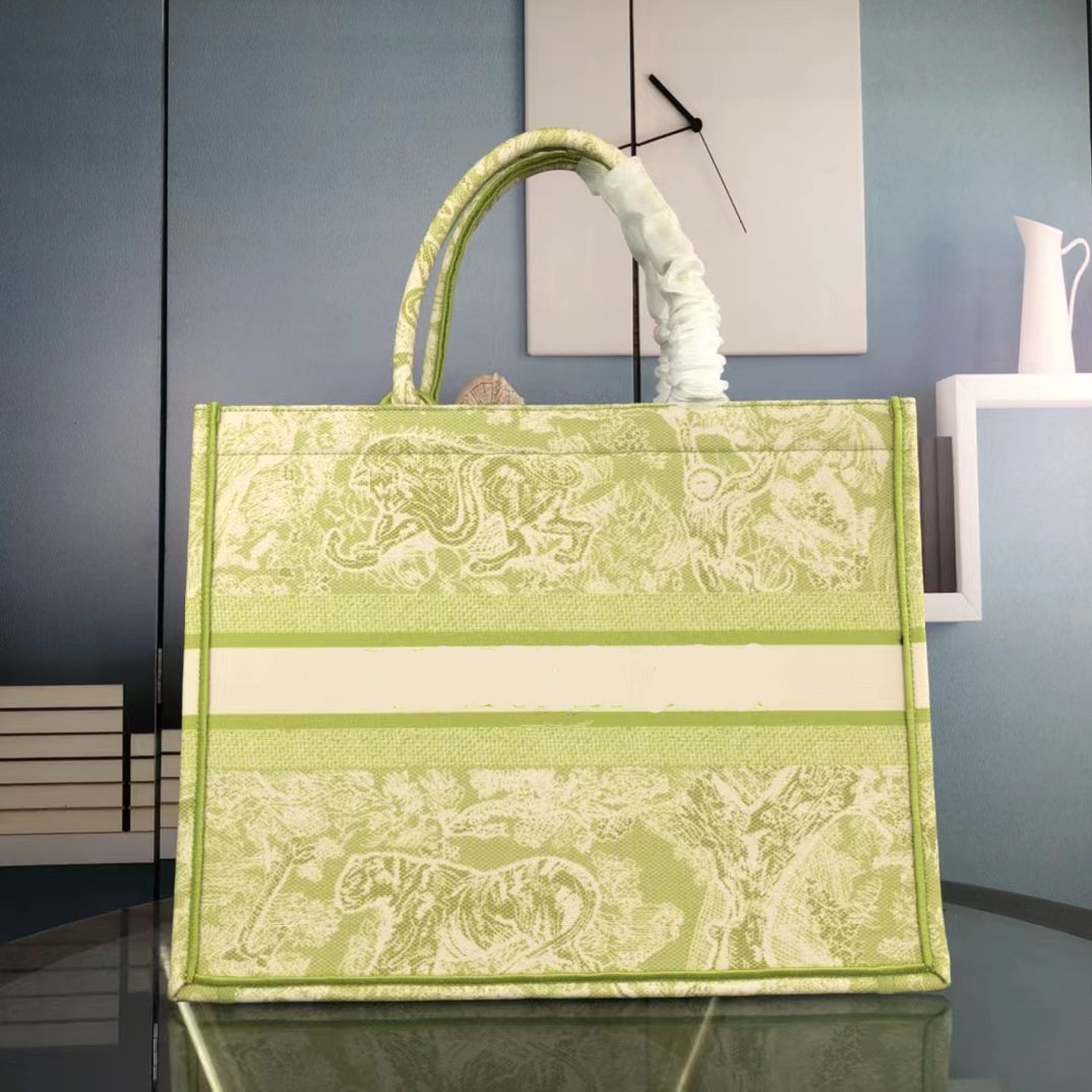 Totes Designer Bags Embroidery HandbagCanvas Screen Printing Shopping Shoulder Bag Purse
Totes Designer Bags Embroidery HandbagCanvas Screen Printing Shopping Shoulder Bag Purse