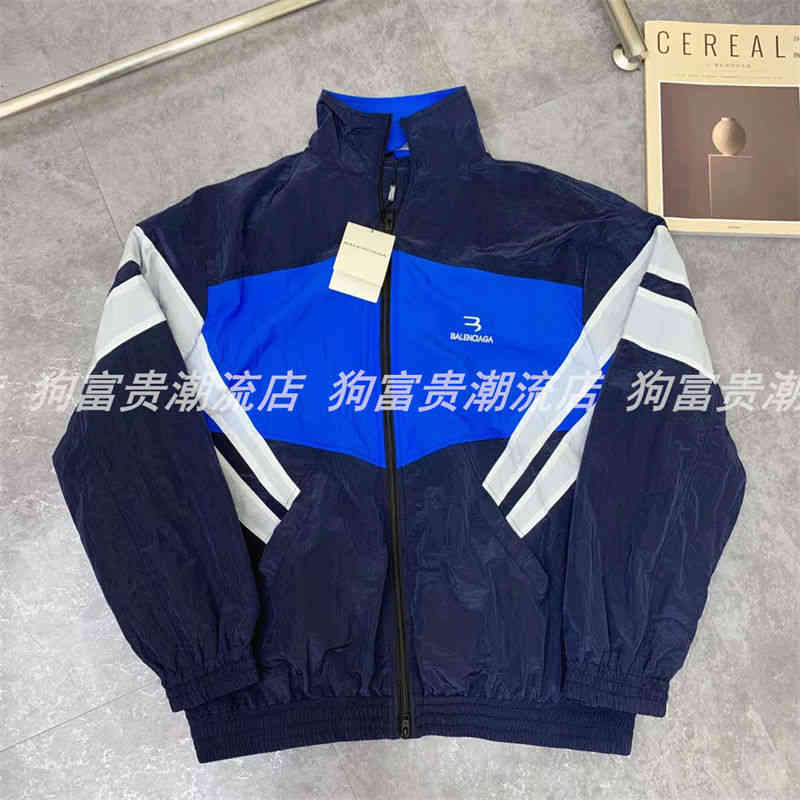 brand balencaigass Correct version of Paris B' 22ss new sports splicing jacket, Blue
brand balencaigass Correct version of Paris B' 22ss new sports splicing jacket, Blue