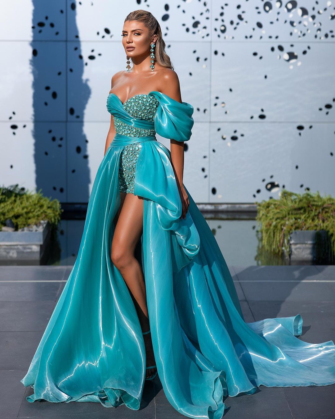 Blue Mermaid Prom Dresses Sexy V Neck Sleeveless Sequins Appliques Beads Sequins Lace Side Slit Floor Length Plus Size Formal Party Gowns Custom Made