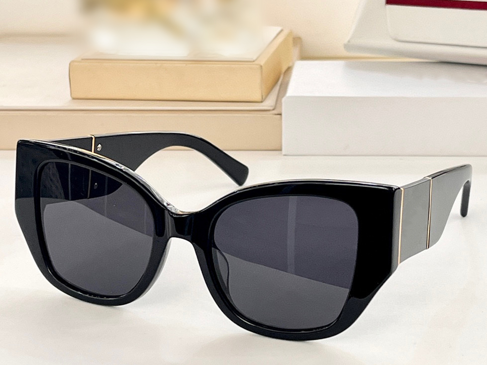 Sunglasses For Men Women Summer 1044 Style Anti-Ultraviolet Retro Plate Full Frame Fashion Glasses Random Box
Sunglasses For Men Women Summer 1044 Style Anti-Ultraviolet Retro Plate Full Frame Fashion Glasses Random Box