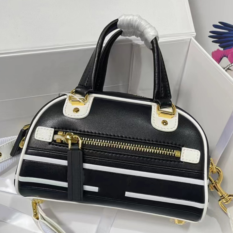 Design Multi-pocket Diagonal Shoulder Bag Retro Contrast Leather Ladies New Fashion Versatile Large Capacity Multifunctional Handbag, Orange
Design Multi-pocket Diagonal Shoulder Bag Retro Contrast Leather Ladies New Fashion Versatile Large Capacity Multifunctional Handbag, Orange
