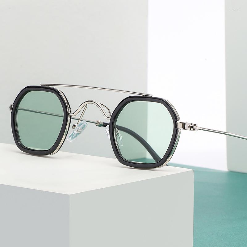 Sunglasses Women 2022 Punk Round Sunglass Double Bridge Sun Glasses Retro Hip UV400 Gradients Shades Small Frame EyewearSunglasses
Sunglasses Women 2022 Punk Round Sunglass Double Bridge Sun Glasses Retro Hip UV400 Gradients Shades Small Frame EyewearSunglasses