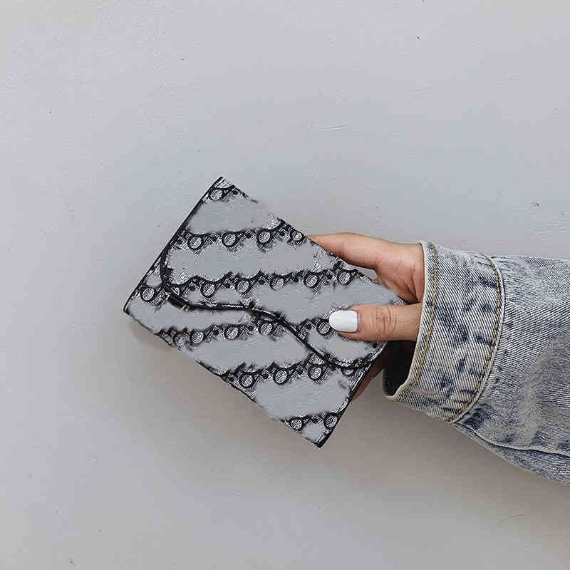 New Europe and the United States d Brand Women's Small Wallet Short 30% Off Student Korean Version Zero Women Card Foreskin Clip, Wallet style
New Europe and the United States d Brand Women's Small Wallet Short 30% Off Student Korean Version Zero Women Card Foreskin Clip, Wallet style