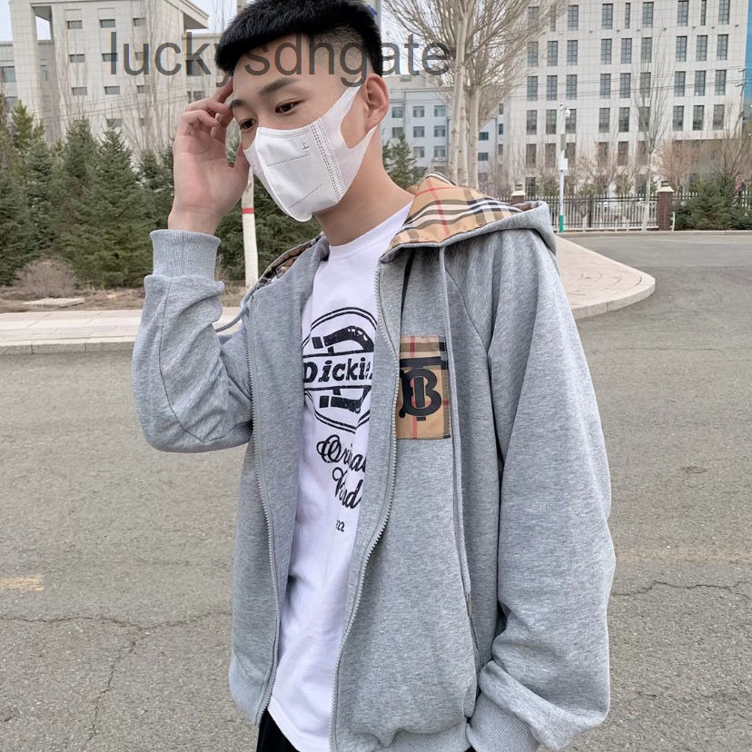 Designer B BR Hoodies and Coats 2022 spring summer new ins trend jacket spirit boy war horse lattice coat male U5BU, War horse hooded coat black
Designer B BR Hoodies and Coats 2022 spring summer new ins trend jacket spirit boy war horse lattice coat male U5BU, War horse hooded coat black