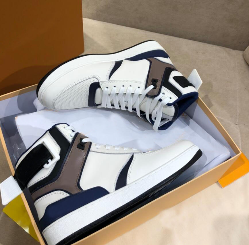 2022 designer luxury casual shoes men WOMEN sneakers Rivoli sneaker boot high top couple sports shoes wholesale vintage trainers SIZE 35-45, Color 1
2022 designer luxury casual shoes men WOMEN sneakers Rivoli sneaker boot high top couple sports shoes wholesale vintage trainers SIZE 35-45, Color 1