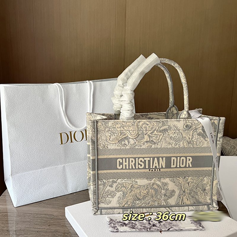 Dior Fashion Totes No Scarves