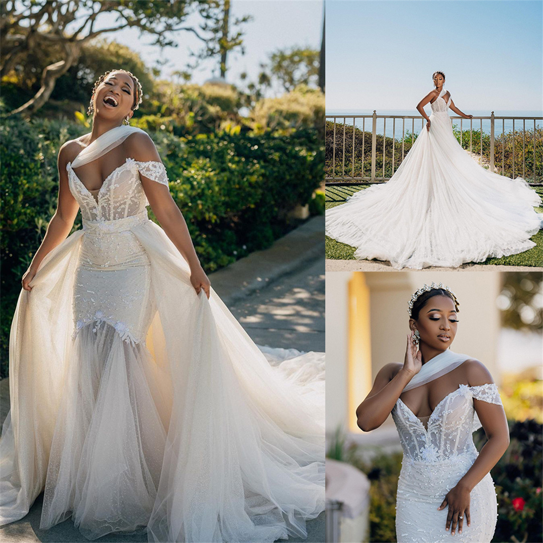 Plus Size African Wedding Dresses Deep V Neck Bridal Gown Custom Made With Overskirts Lace Appliques Sequined Robes De Mariée