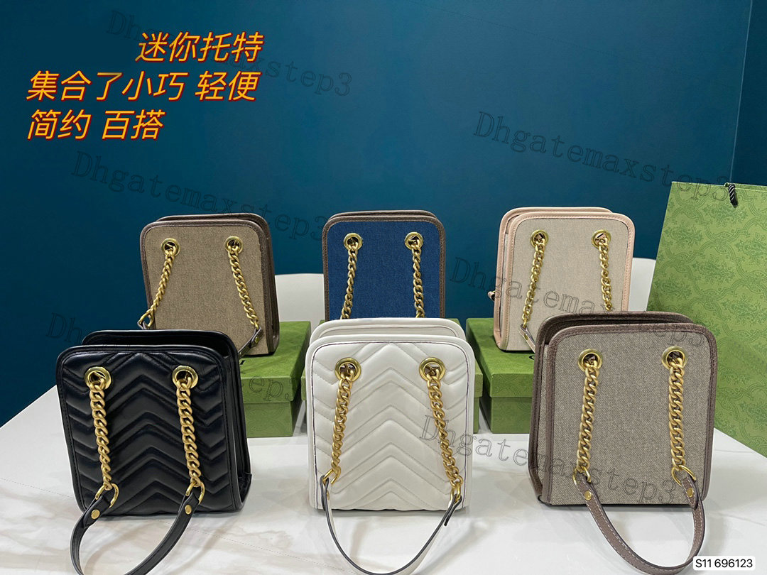 Womens Classic Marmont Bag Leather Belt Mini Tote Bags Monograms Canvas with Interlocking G Shoulderbag Adjustable Strap Hobo
Womens Classic Marmont Bag Leather Belt Mini Tote Bags Monograms Canvas with Interlocking G Shoulderbag Adjustable Strap Hobo