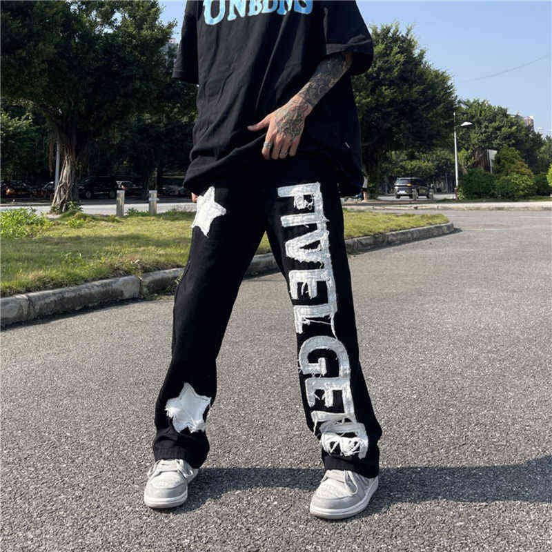 Letter Patch Design Baggy Jeans Men Hip-hop Stars Pattern Embroidery Straight Denim Trousers Male Black Tassel Ripped Pants 2022 T220803, White
Letter Patch Design Baggy Jeans Men Hip-hop Stars Pattern Embroidery Straight Denim Trousers Male Black Tassel Ripped Pants 2022 T220803, White
