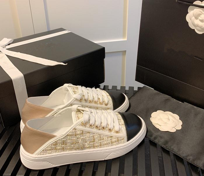 Luxury embroidered woven canvas shoes women's Lace-up thick-soled color-blocking casual sports can be stepped on to wear flat-bottomed half-support shoes
Luxury embroidered woven canvas shoes women's Lace-up thick-soled color-blocking casual sports can be stepped on to wear flat-bottomed half-support shoes