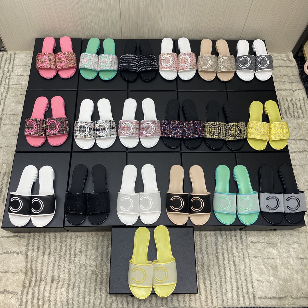 Designer Luxury Women Sandals Lady Woven Tweed Mop Slippers Flat High Heel 4.5cm Vacation Beach Women Leather Slides Wholesale, Color 30
Designer Luxury Women Sandals Lady Woven Tweed Mop Slippers Flat High Heel 4.5cm Vacation Beach Women Leather Slides Wholesale, Color 30