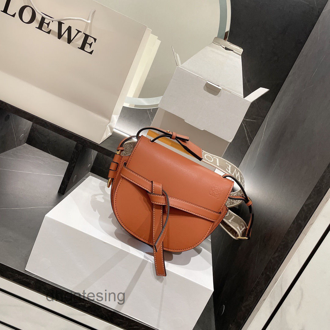 Single Designer Bag Women Handbags 2022 Loews Gate Saddle Black Shoulder Crossbody Classic Bags ASZV
Single Designer Bag Women Handbags 2022 Loews Gate Saddle Black Shoulder Crossbody Classic Bags ASZV
