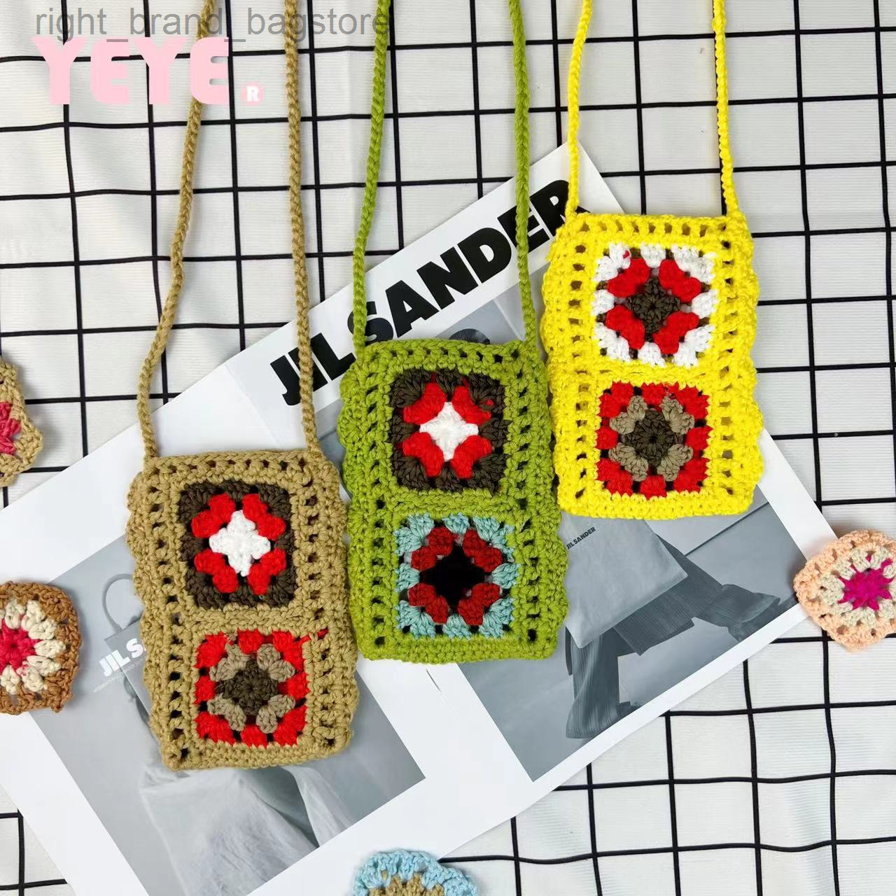 Designer Crochet Shoulder Bag Mini Flower Knitting Phone Bag Women Crossbody Bags National Style Small Hollow Coins Purses Flap W220813, Green
Designer Crochet Shoulder Bag Mini Flower Knitting Phone Bag Women Crossbody Bags National Style Small Hollow Coins Purses Flap W220813, Green