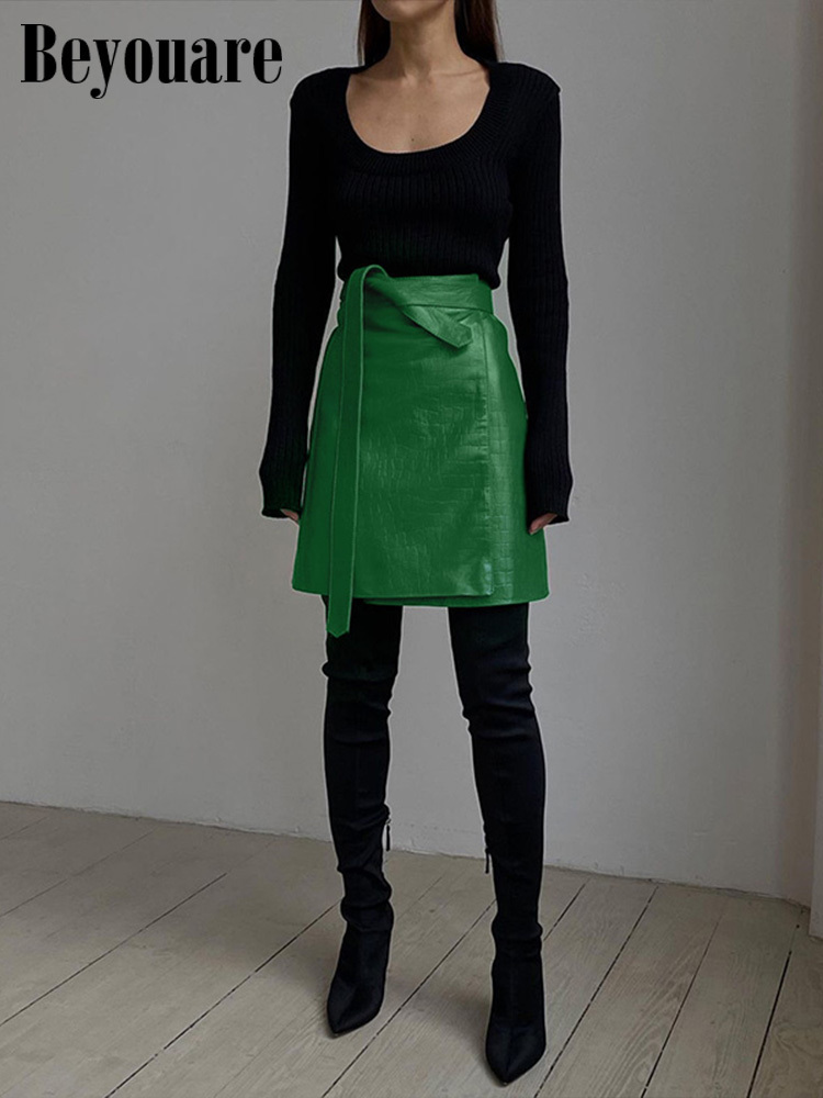 Beyouare Faux Leather Pattern A-Line Skirt Women Fashion Elegant Solid Green High Waist Split Mini Skirts Autumn 220317