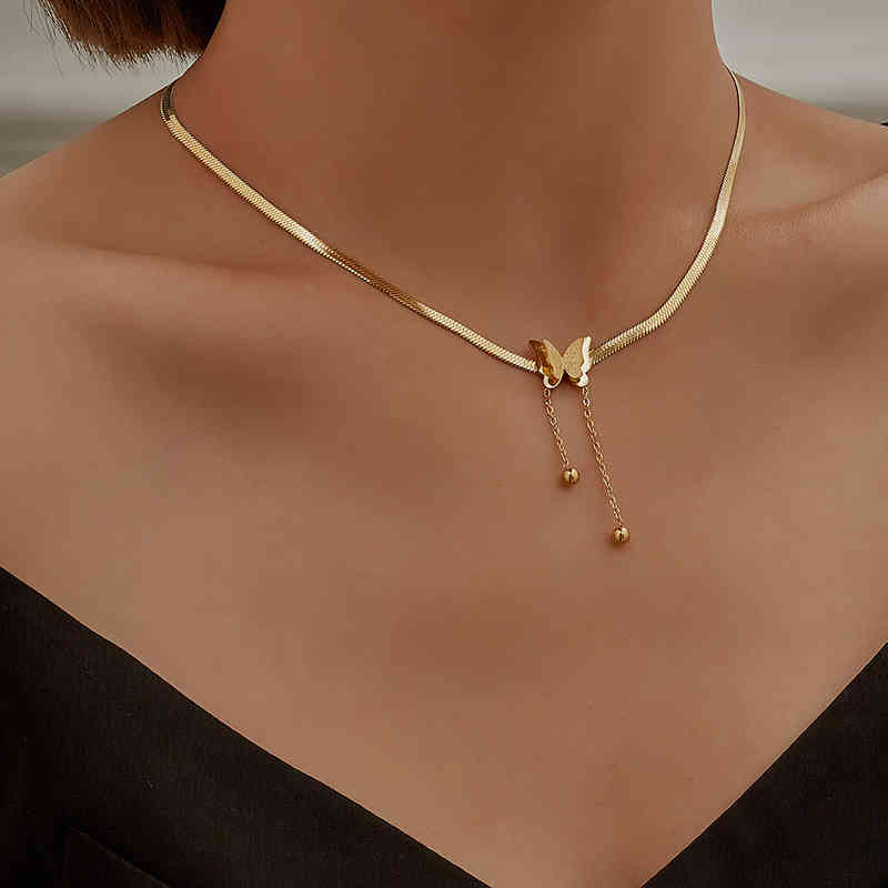 Small luxury stainls plated real gold frosted Butterfly Pendant Fashion snake bone chain titanium steel Tassel Necklace female
Small luxury stainls plated real gold frosted Butterfly Pendant Fashion snake bone chain titanium steel Tassel Necklace female