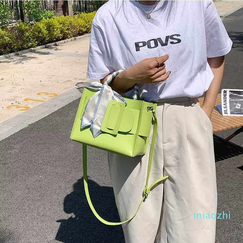 Evening Bags Wholesale Women Summer Personality Trendy Fashion Shoulder Messenger Bag Women's Large-capacity Portable With Silk Band
Evening Bags Wholesale Women Summer Personality Trendy Fashion Shoulder Messenger Bag Women's Large-capacity Portable With Silk Band